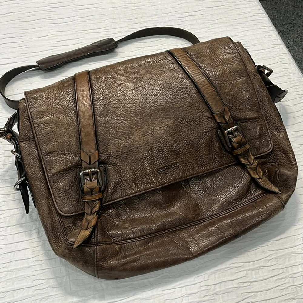 Cole Haan messenger bag brown distressed laptop book bag school bag‎ business